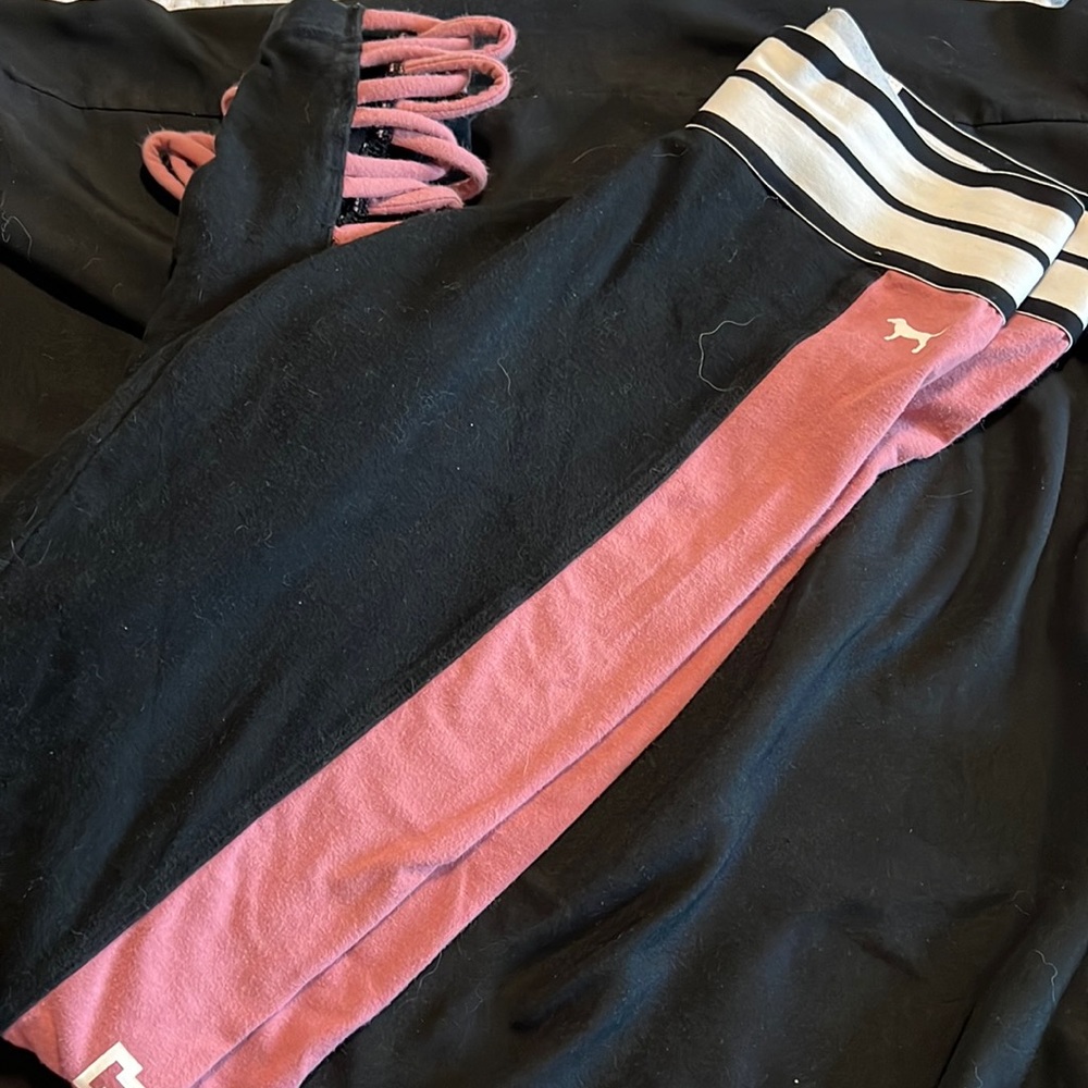 Pink leggings